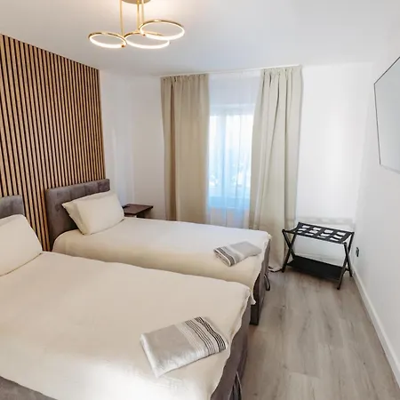 Neues Modernes Apartment, 3 Zimmer, 7 Betten, Kueche, 1,5 Badezimmer * باد هونيف ام راين